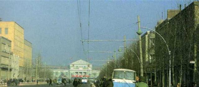看看1983年的长春 “北国春城”的街头巷影!(图6)